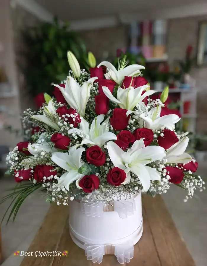 Kazablanka, Kırmızı Gül Aranjman