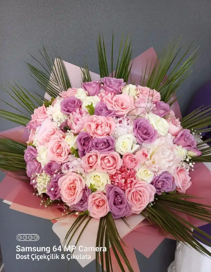 Pembe Gül, Şakayık Buketi